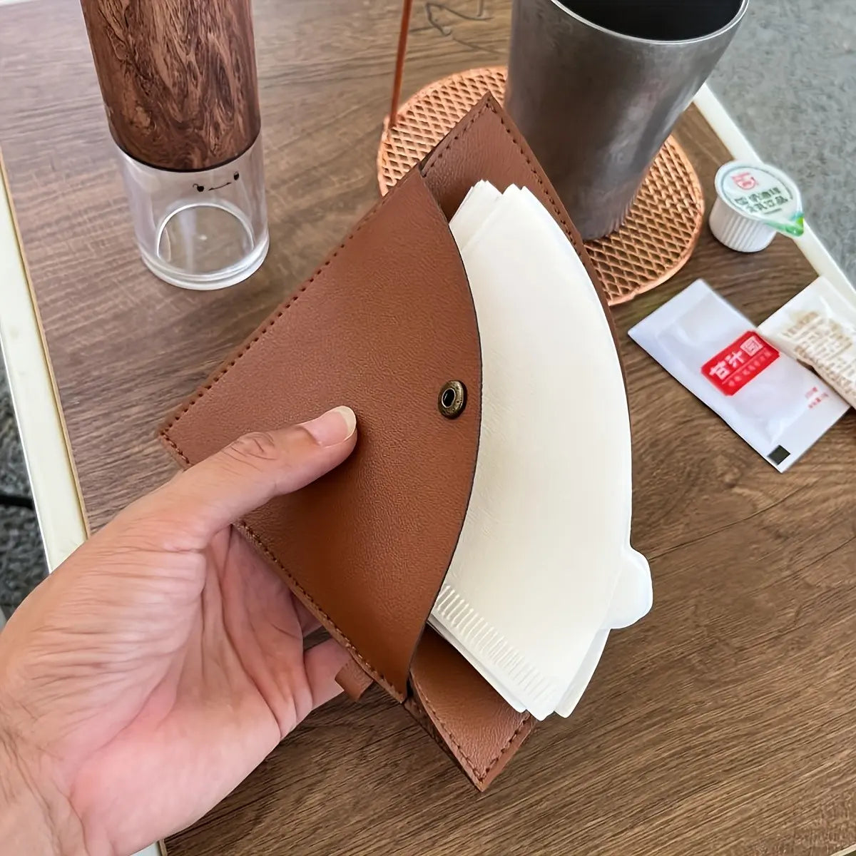 Reusable Coffee Filter Holder Bag, Portable Coffee Paper Filter Storage, Waterproof Leather Hanging Bag for Home Office Camping Travel